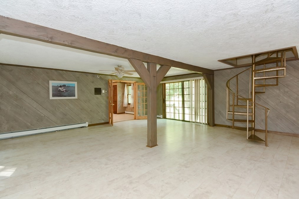 241 Prospect St, Franklin MA 02038-3405 exterior