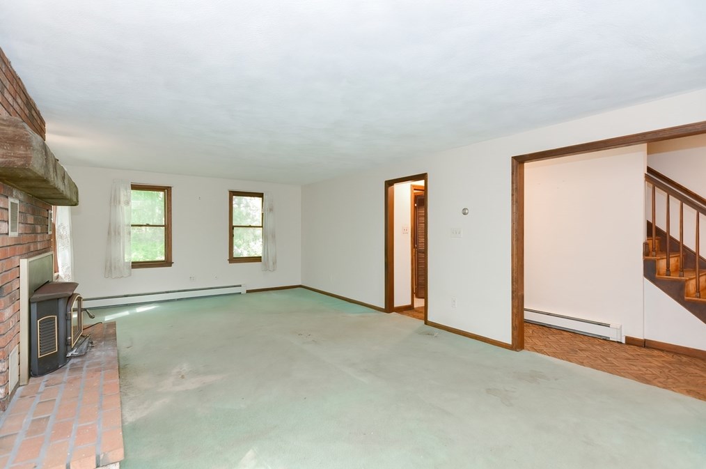 241 Prospect St, Franklin MA 02038-3405 exterior