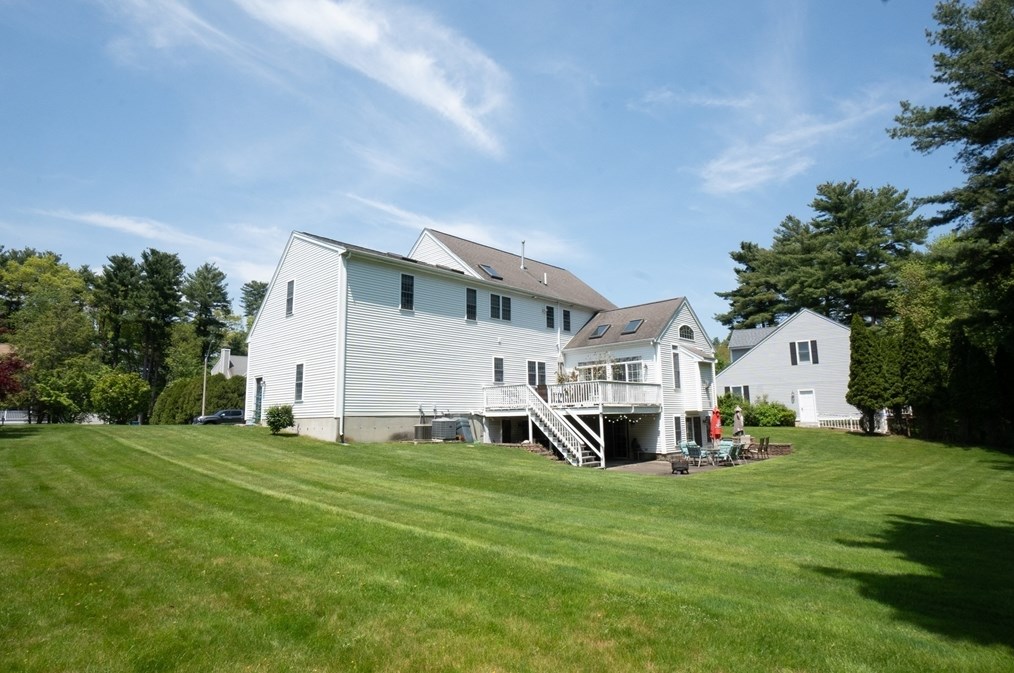 15 Beaver Brook Rd, Canton, MA 02021