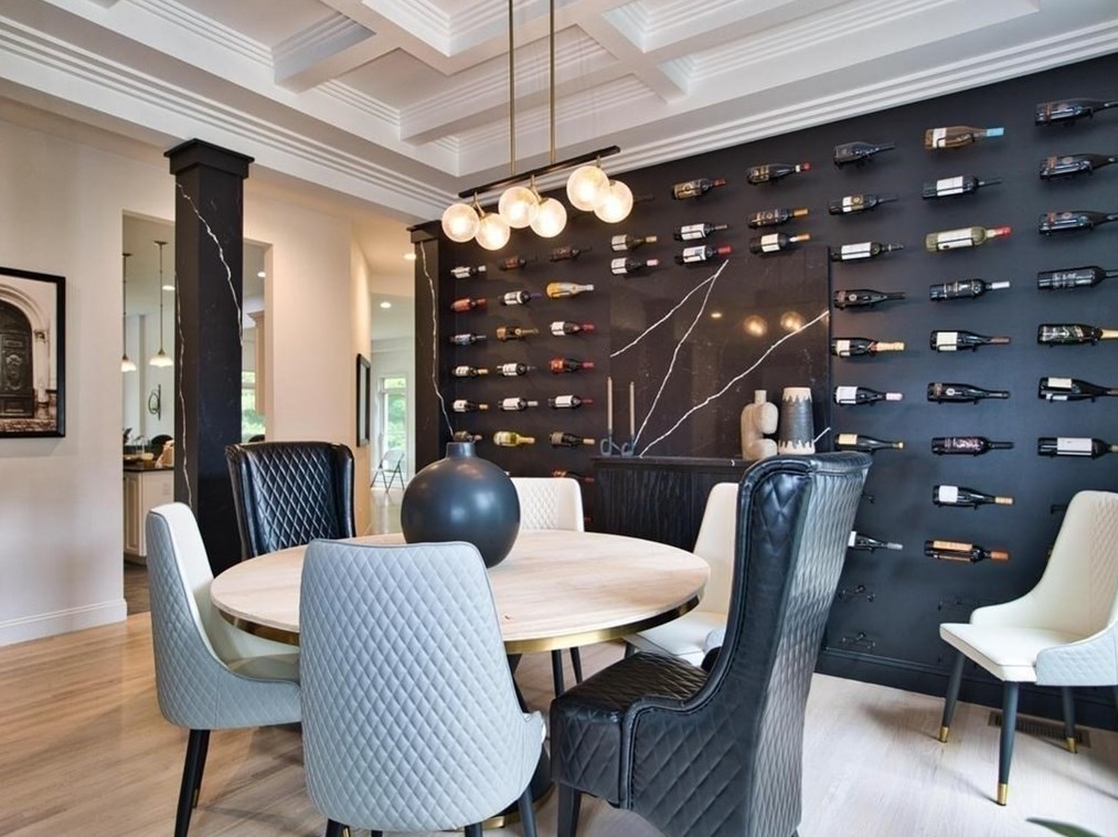 1274 Old Fall Riv Rd, Dartmouth MA 02747-1158 exterior