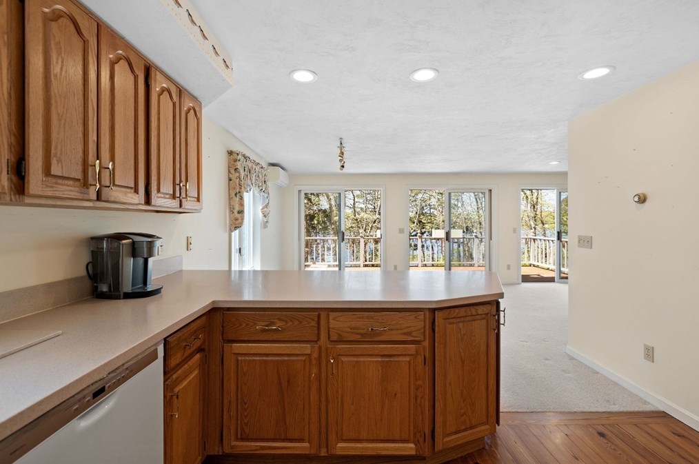 25 Grn Acres Ln, Sandwich MA 02644-1500 exterior