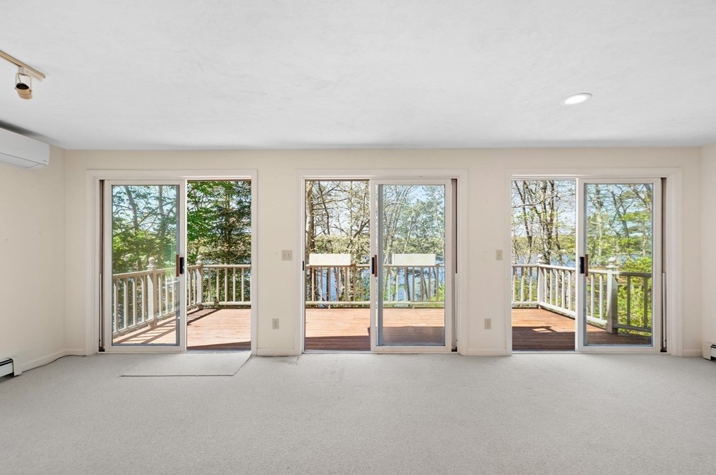 25 Grn Acres Ln, Sandwich MA 02644-1500 exterior