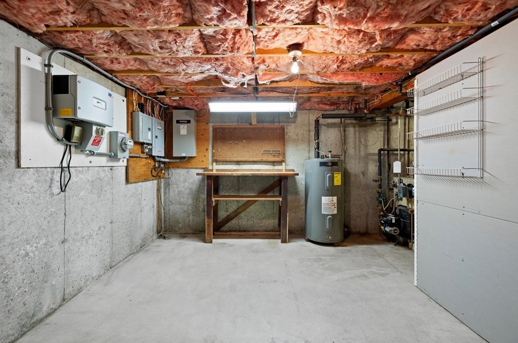 25 Grn Acres Ln, Sandwich MA 02644-1500 exterior