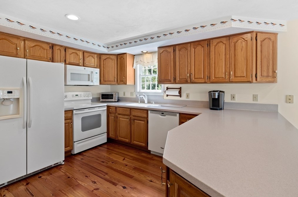 25 Grn Acres Ln, Sandwich MA 02644-1500 exterior