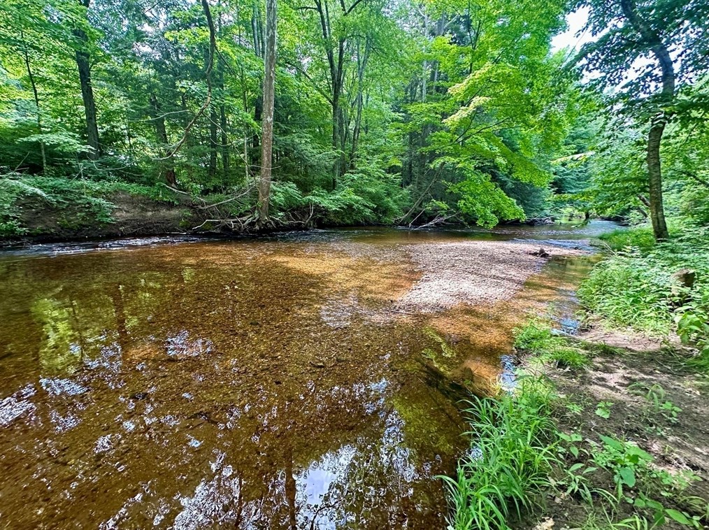 535 Loomis St, Montgomery MA 01085-3965 exterior