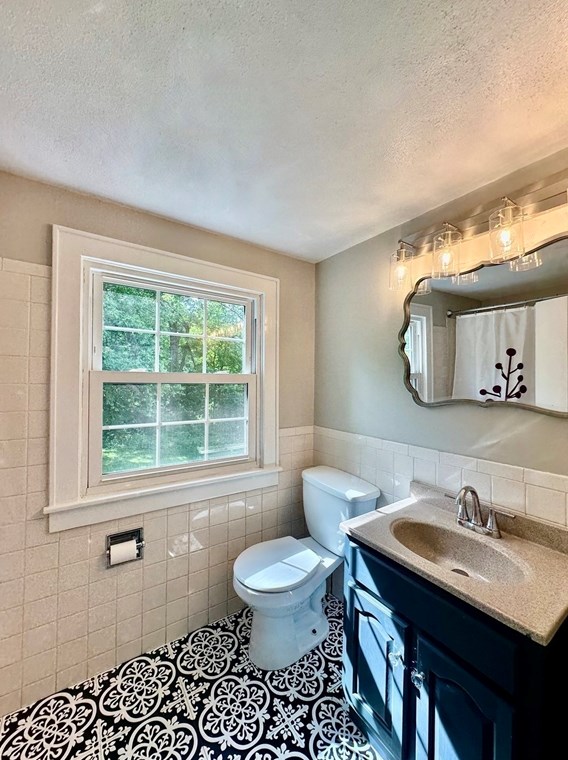 535 Loomis St, Montgomery MA 01085-3965 exterior