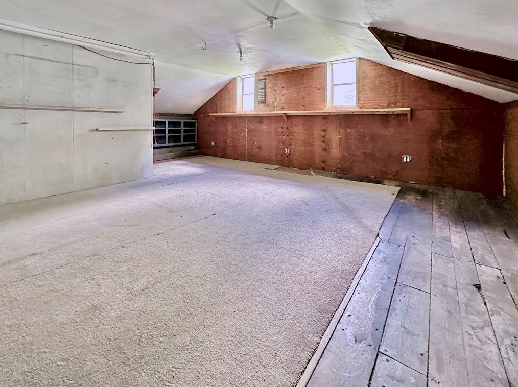 515 Loomis St, Montgomery MA 01085-3965 exterior