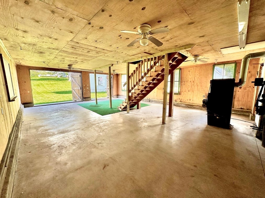 515 Loomis St, Montgomery MA 01085-3965 exterior