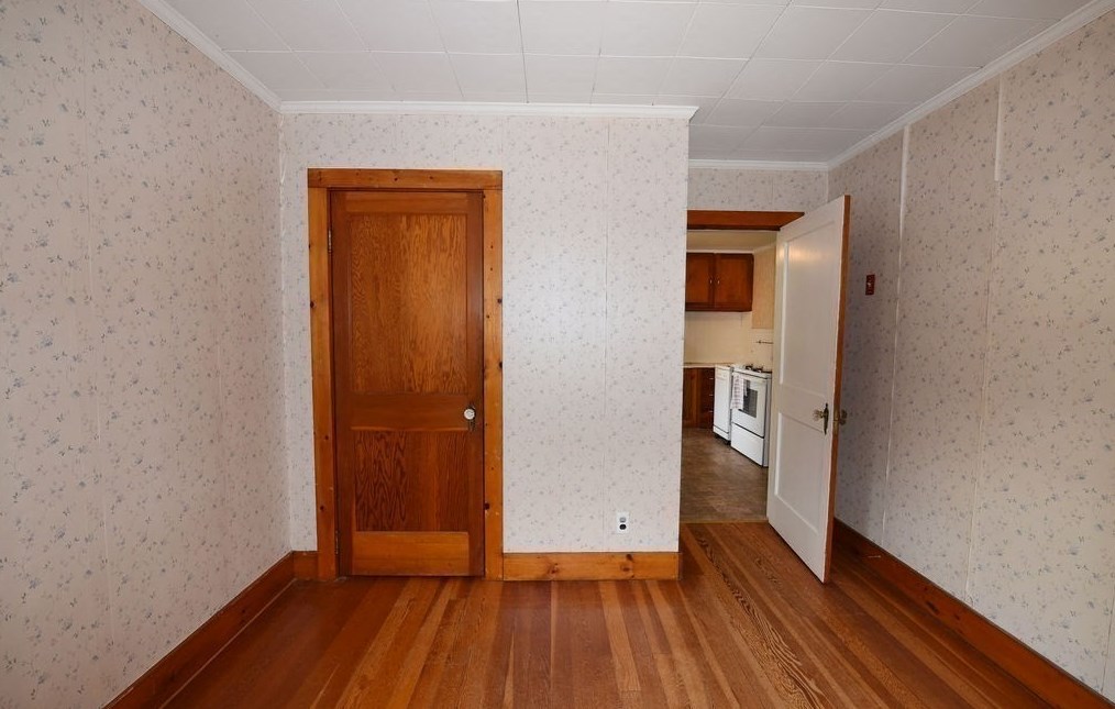 106 High St, Whitman MA 02382-1134 exterior