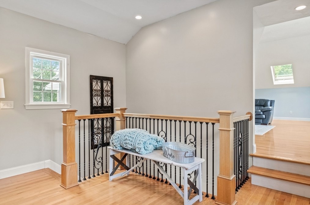 36 Chershire Ave, New Bedford MA 02743-2512 exterior