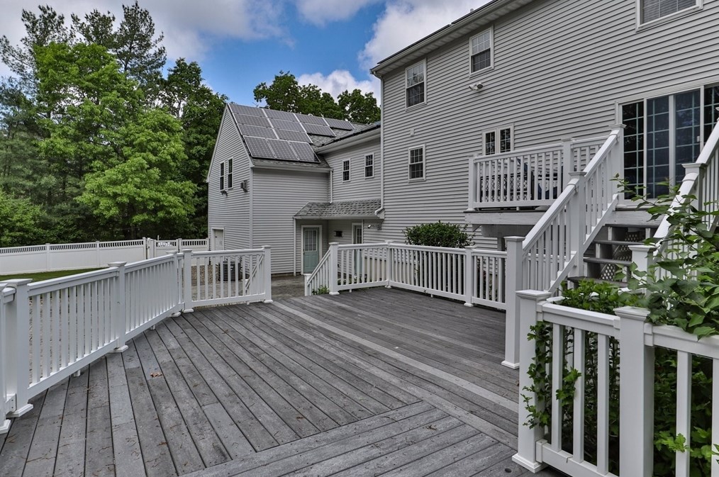 36 Chershire Ave, New Bedford MA 02743-2512 exterior