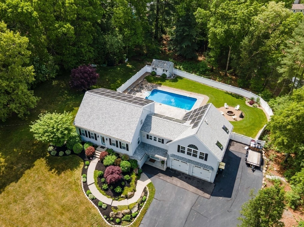 36 Chershire Ave, New Bedford MA 02743-2512 exterior