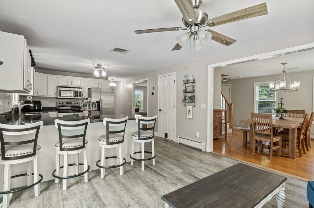 36 Chershire Ave, New Bedford MA 02743-2512 exterior