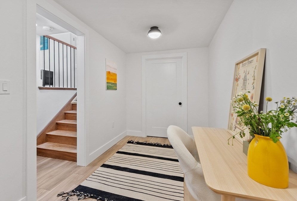 12 Seneca Dr, Hudson MA  01749-3126 exterior