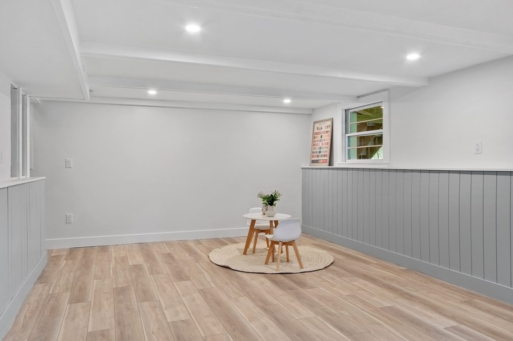 12 Seneca Dr, Hudson MA  01749-3126 exterior