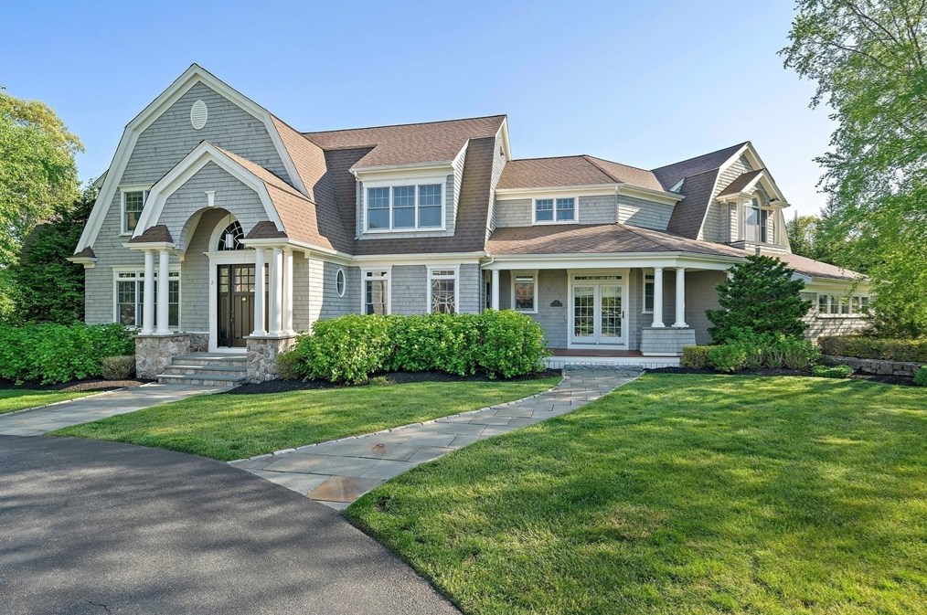 2 Stratford Ter, Cohasset, MA 02025 exterior