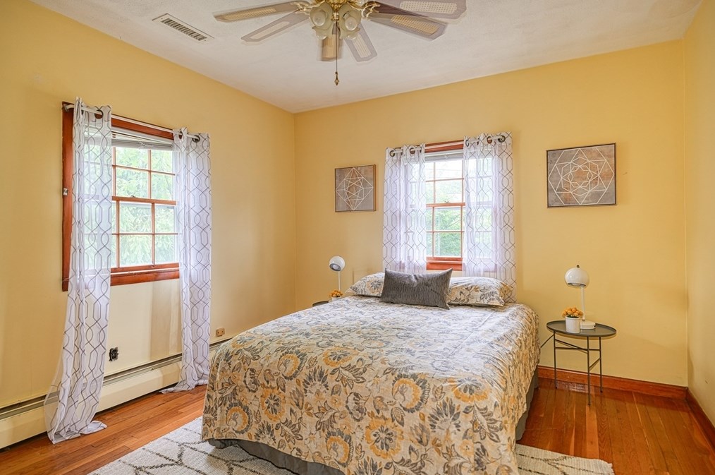 21 Fernglade Rd, Burlington MA 01803-2431 exterior