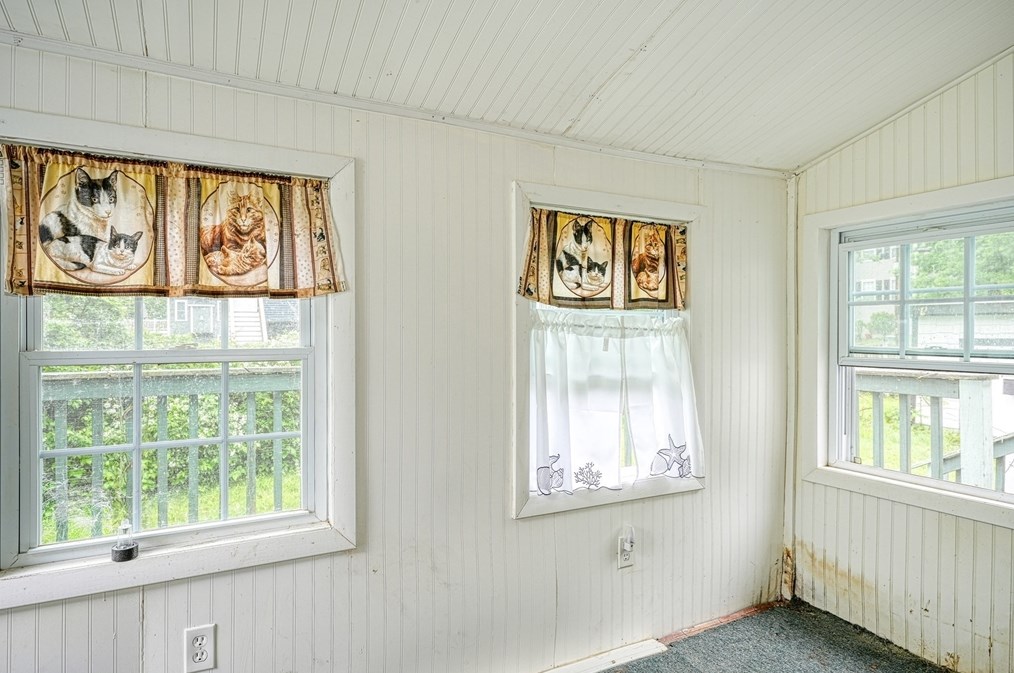 21 Fernglade Rd, Burlington MA 01803-2431 exterior