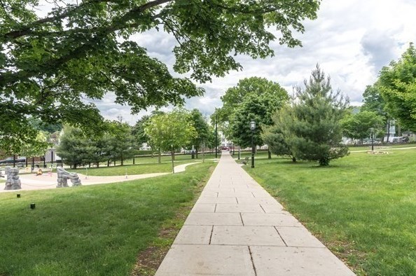 7 Nichols St, Chelsea MA  02150-1209 exterior