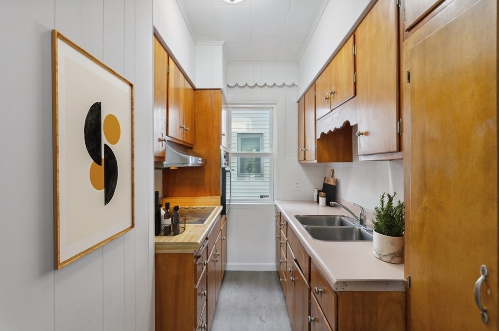 266 Bailey St, Lawrence MA  01843-1802 exterior