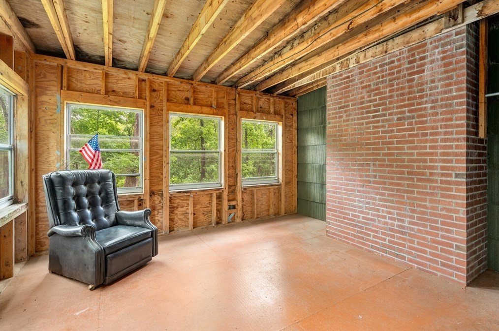 110 Leland Hl Rd, Sutton MA 01590-2913 exterior