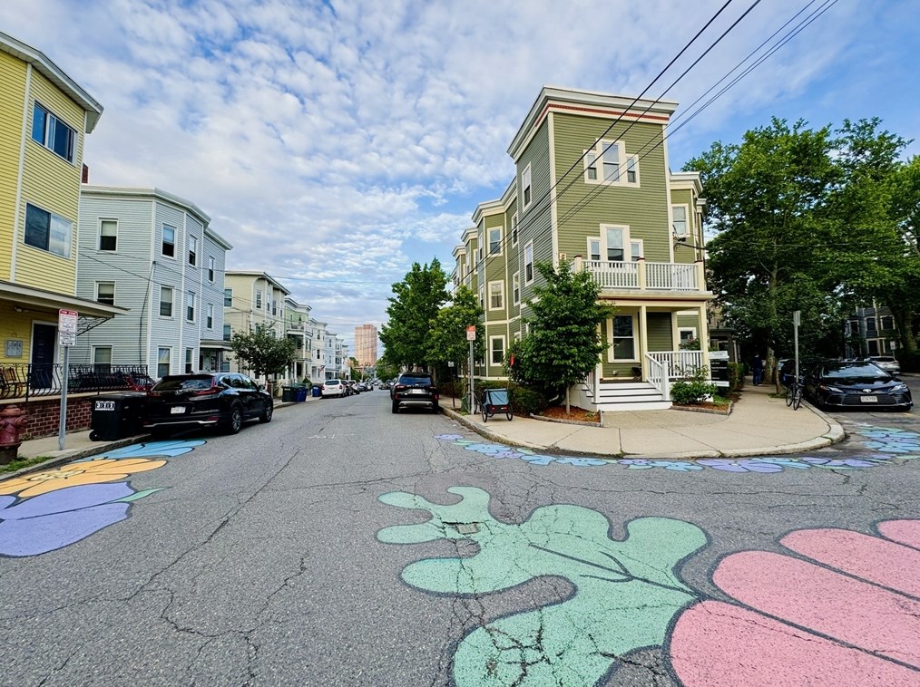 51 Dimick St, Somerville MA 02143-4354 exterior