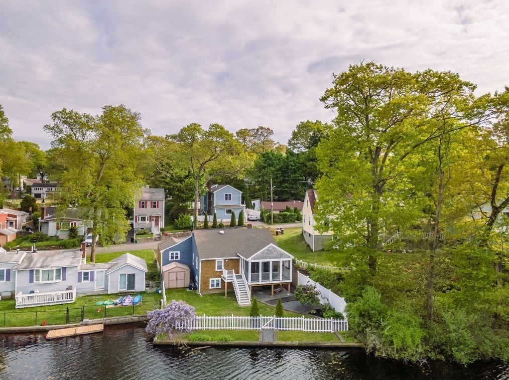 48 Morningside Path, Weymouth MA  02189-1920 exterior