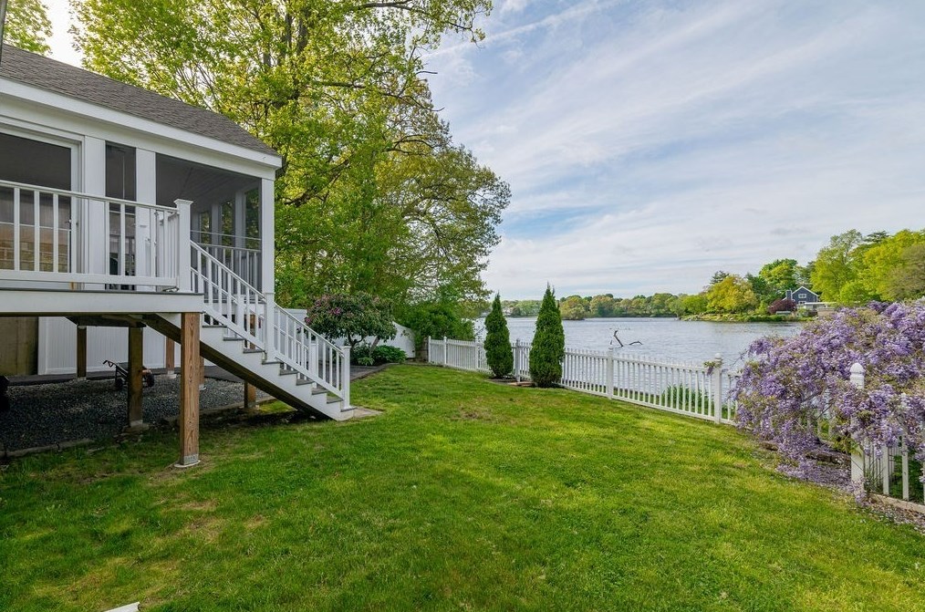 48 Morningside Path, Weymouth MA  02189-1920 exterior