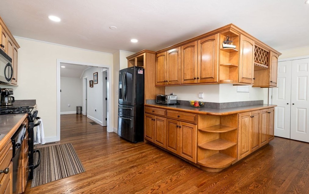 48 Morningside Path, Weymouth MA  02189-1920 exterior