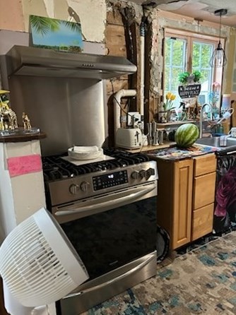 2303 Turnpike St, North Andover MA 01845-5813 exterior