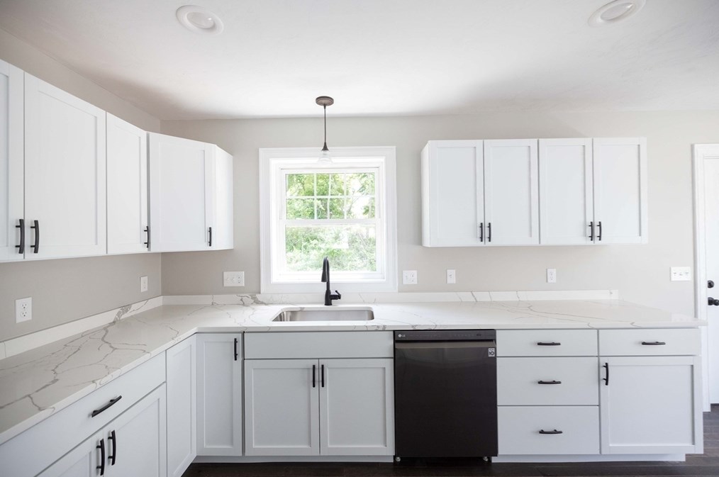 30 Enid St, Worcester MA 01604 exterior