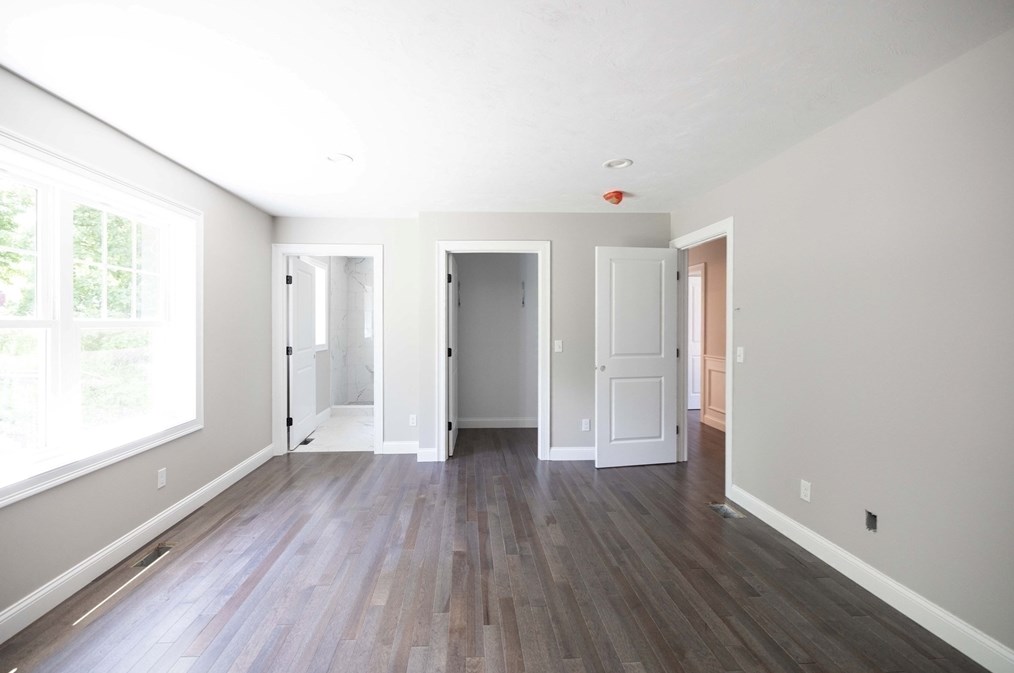 30 Enid St, Worcester MA 01604 exterior