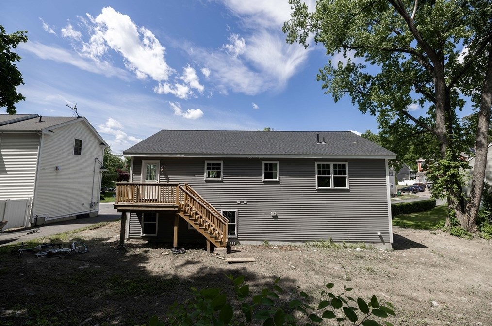 30 Enid St, Worcester MA 01604 exterior