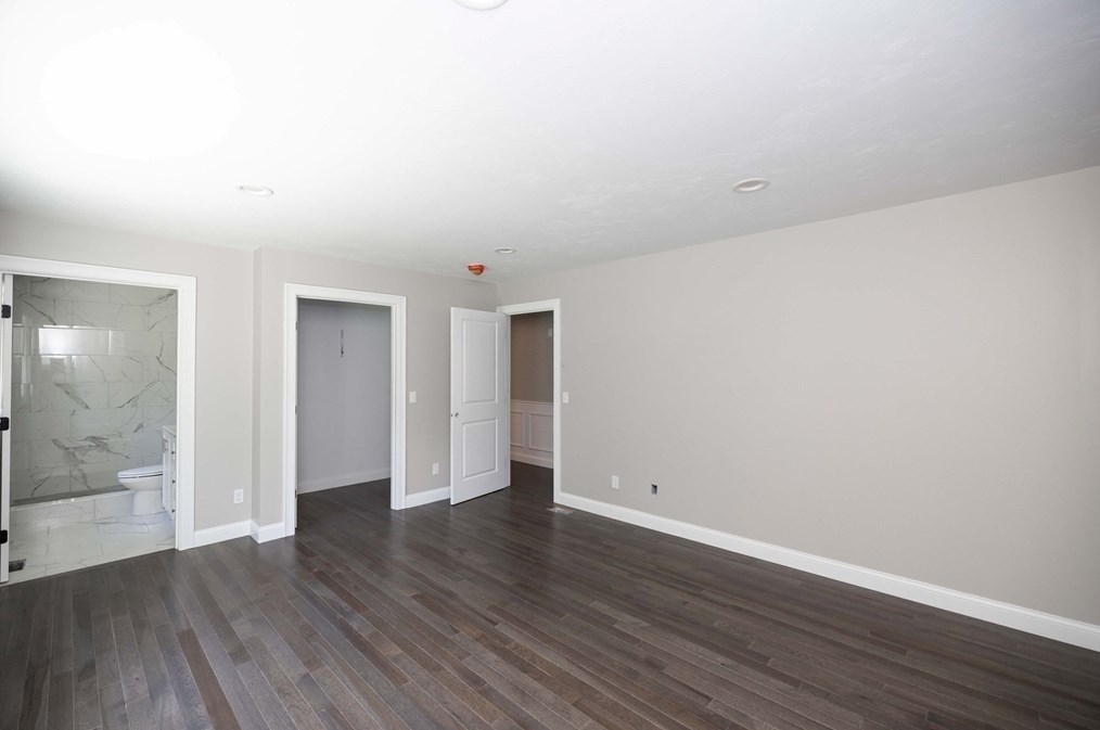 30 Enid St, Worcester MA 01604 exterior