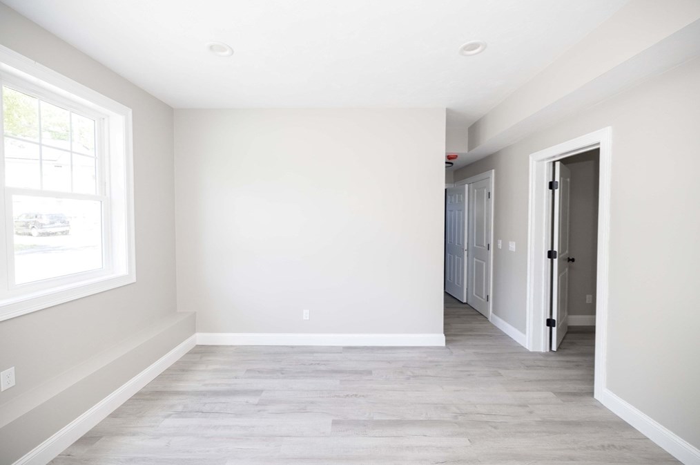 30 Enid St, Worcester MA 01604 exterior