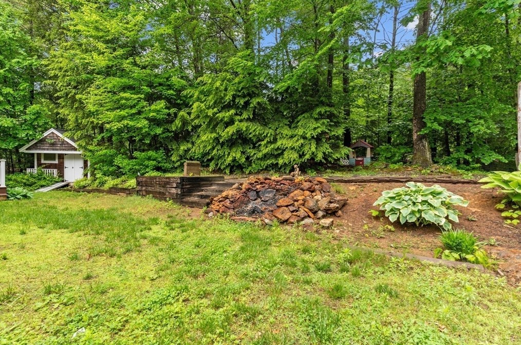 706 Conant Rd, Royalston MA 01331-9453 exterior