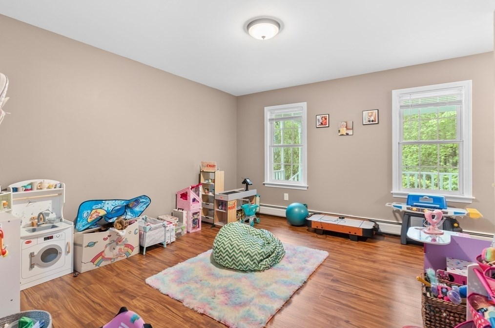 706 Conant Rd, Royalston MA 01331-9453 exterior