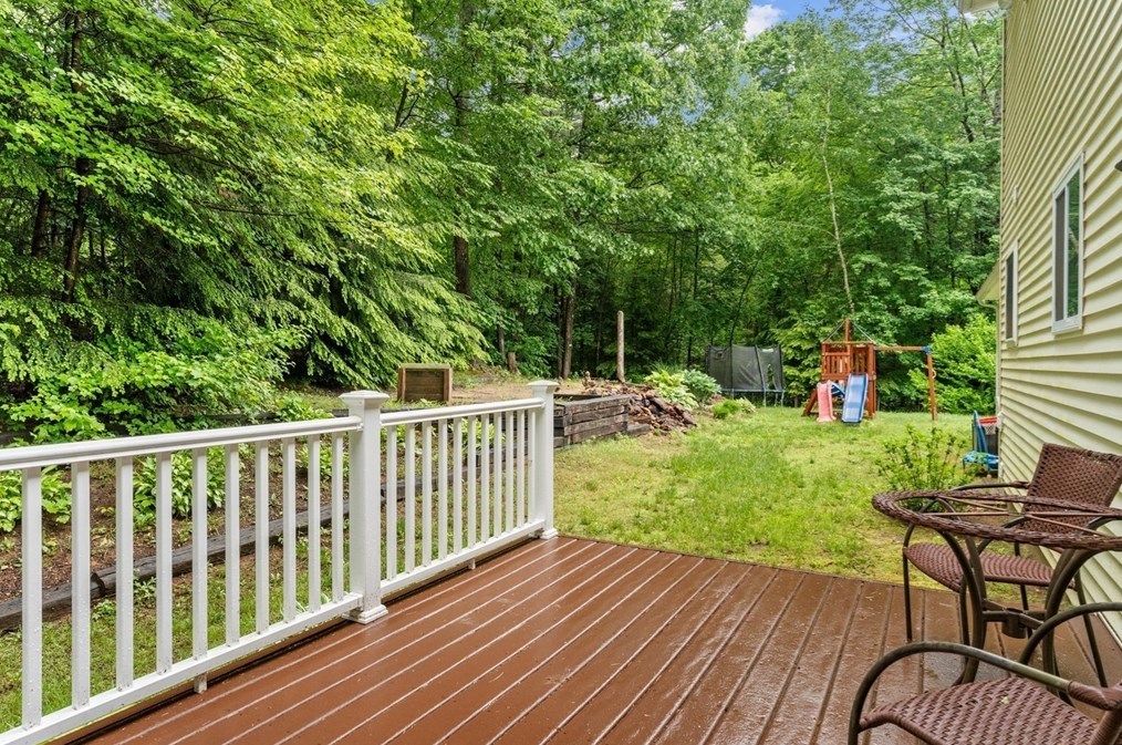 706 Conant Rd, Royalston MA 01331-9453 exterior