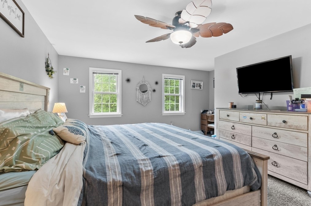 706 Conant Rd, Royalston MA 01331-9453 exterior