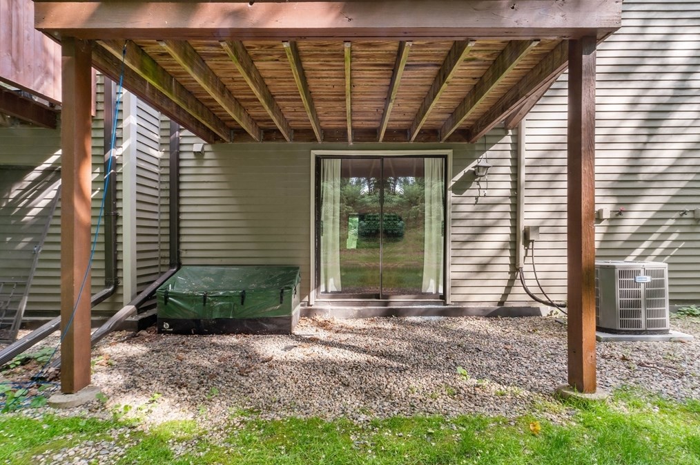 1 Village Way, Norton MA 02766-2048 exterior