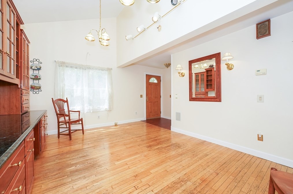 456 Gleasondale Rd, Stow MA  01775-1437 exterior