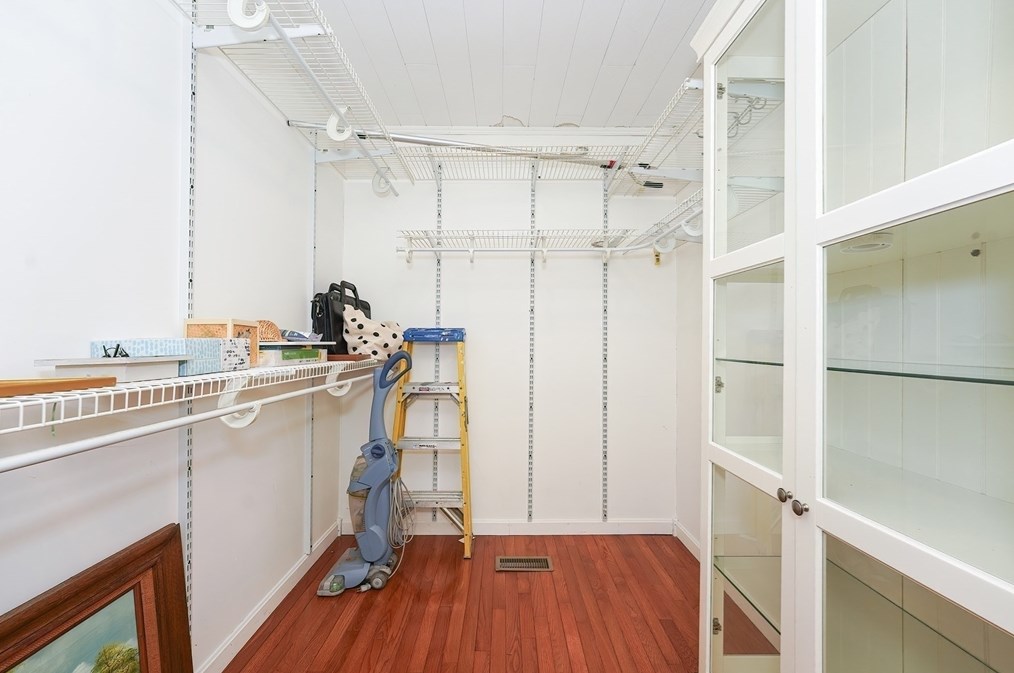 456 Gleasondale Rd, Stow MA  01775-1437 exterior