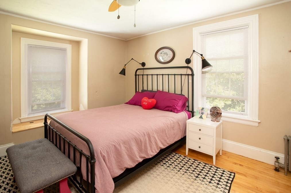 9 Warren Ave, Seekonk MA 02771-3814 exterior