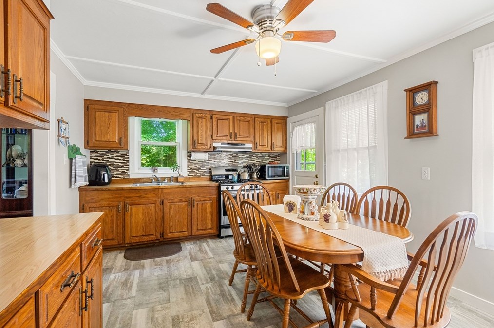 16 16 Ave, Haverhill MA 01830-2618 exterior