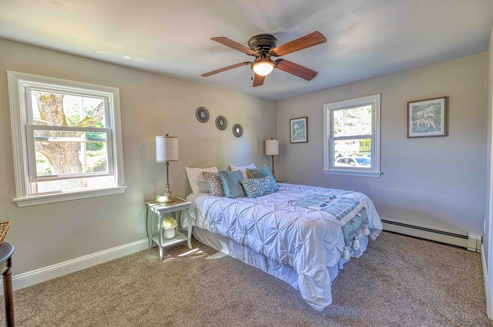 397 High St, Whitman MA 02382-1121 exterior