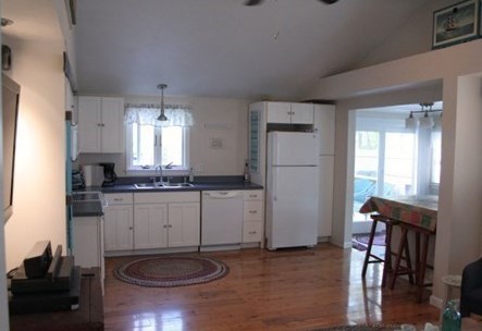 23 Highview Ave, Mashpee MA 02649-4300 exterior