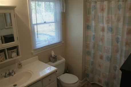 23 Highview Ave, Mashpee MA 02649-4300 exterior