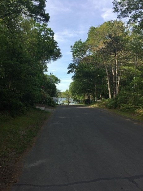 23 Highview Ave, Mashpee MA 02649-4300 exterior