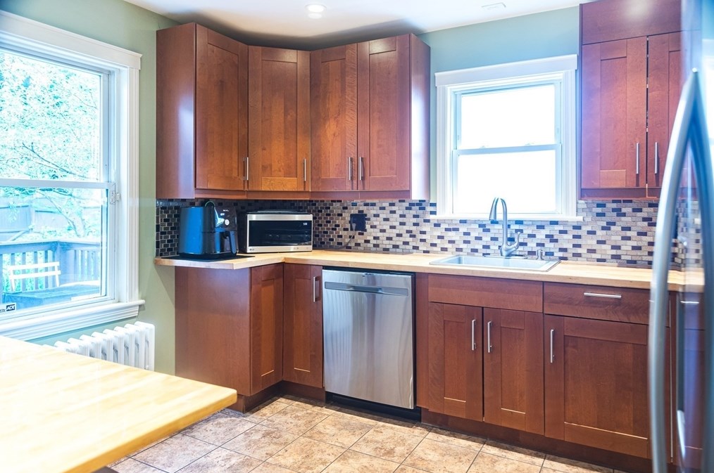 20 Eastman Ave, Swampscott MA  01907-1247 exterior