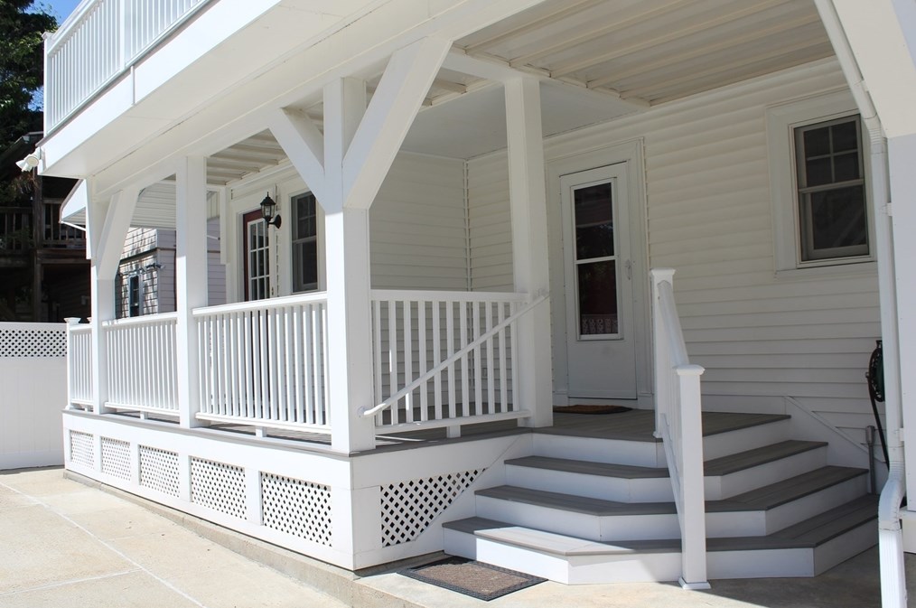 18 Orchard St, Medford MA  02155-4323 exterior